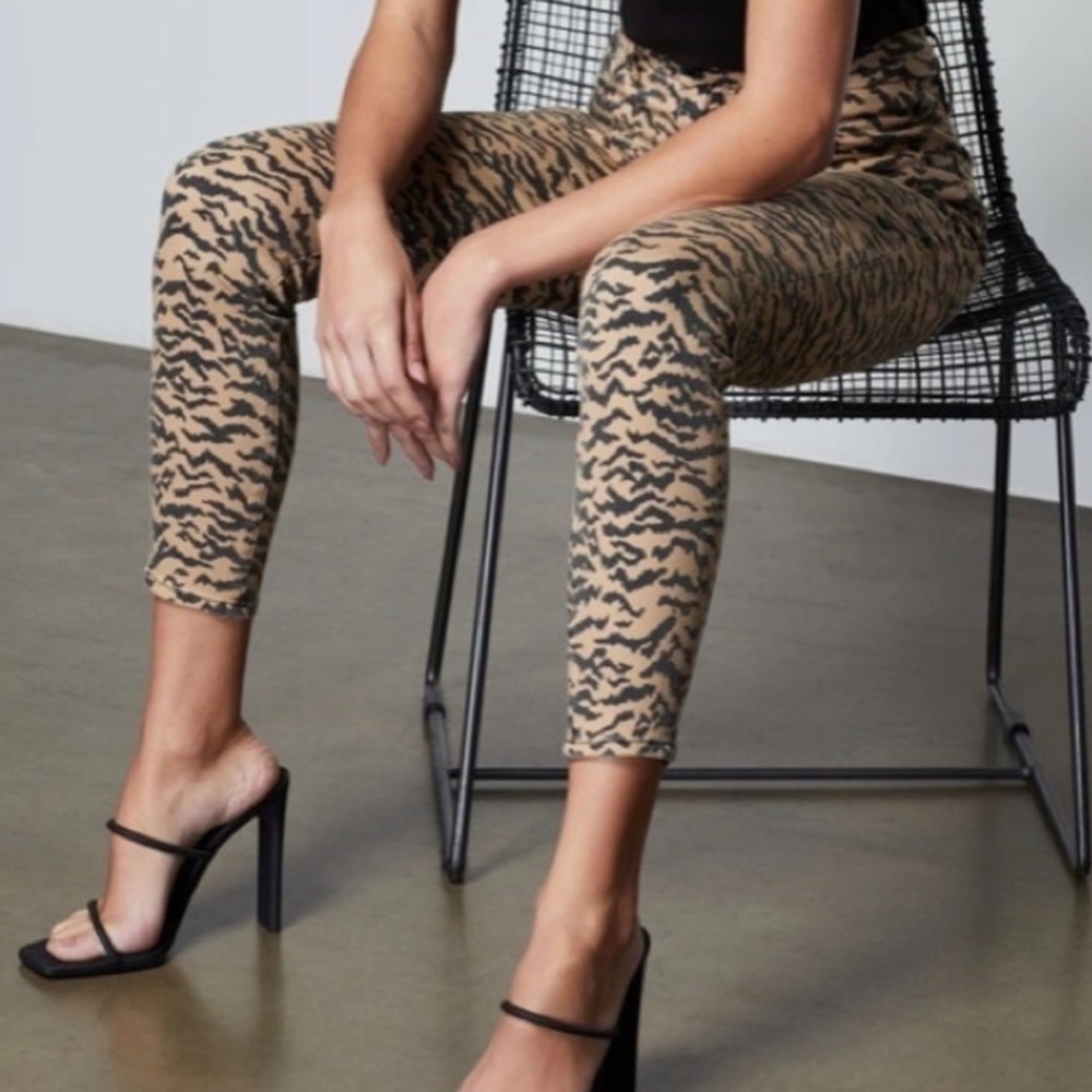 American Good Waist Crop Zebra Print Skinny Jeans Pants